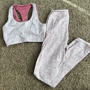 Sports bra and leggings set